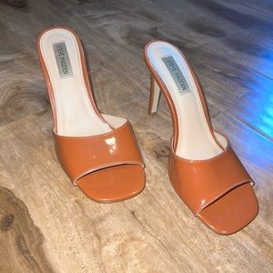 Steve Madden Tolly Sandal